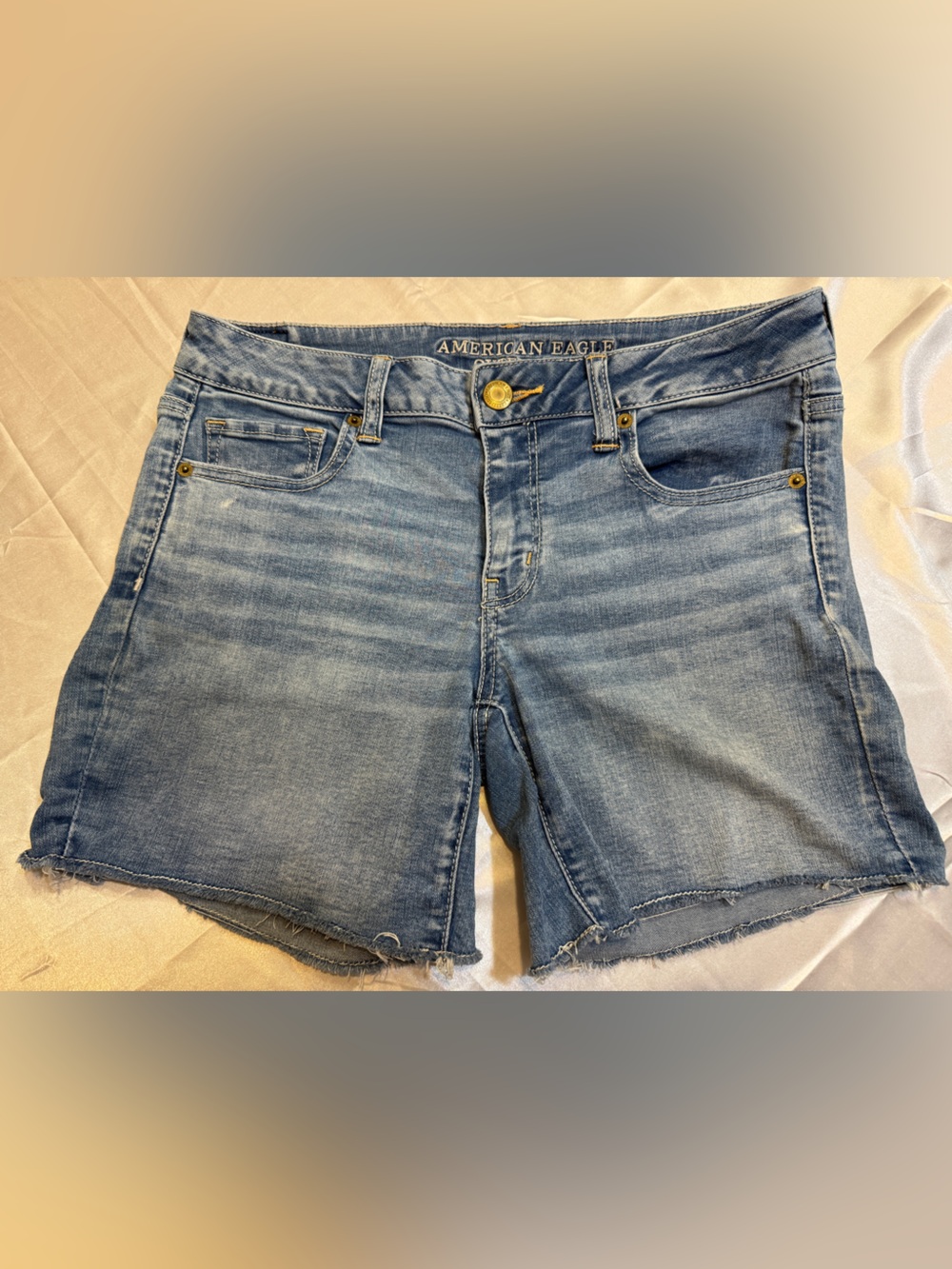 American Eagle Outfitters Midi Super Super Stretch Denim Cutoff Shorts Size: 10